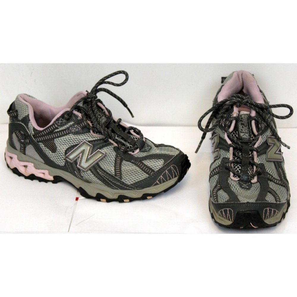 New Balance Women's 572 All Terrain Athletic Shoes sz 6 Grey Purple Running